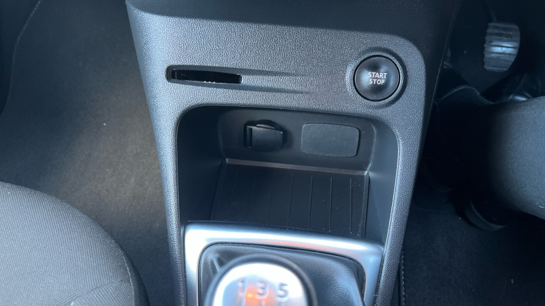 Renault Captur 0.9 TCE 90 Iconic 5dr Petrol Hatchback